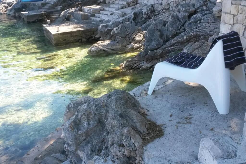 Mljet 2 You - Seafront Apartment 2+2 Sobra 외부 사진